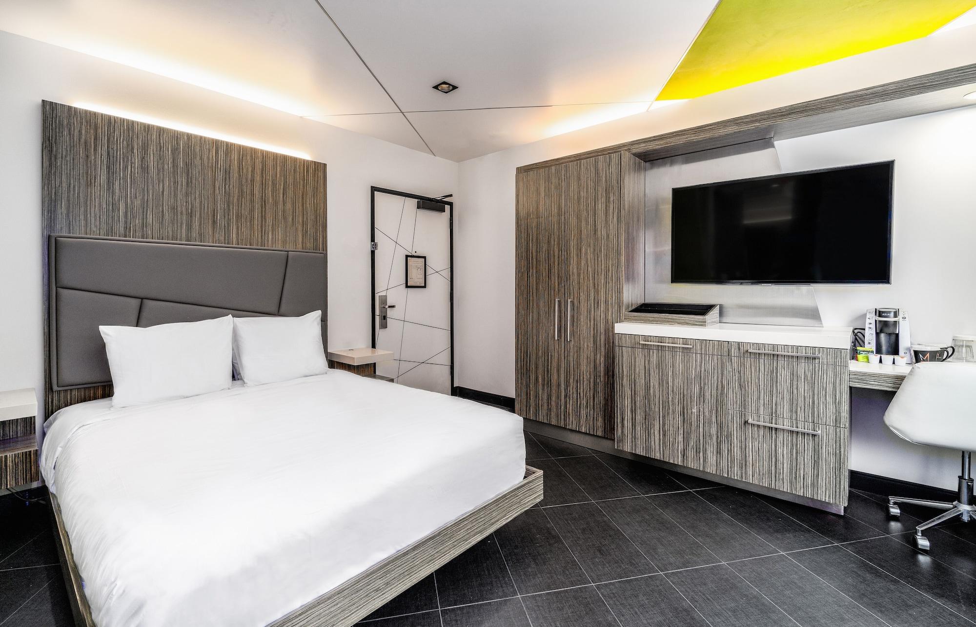 Hotel The Moment 3*